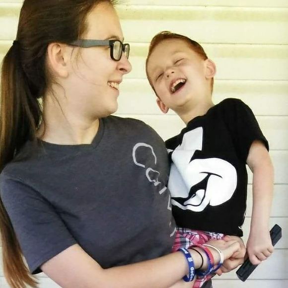 Meet your Posher, Hannah - Picture 1 of 1